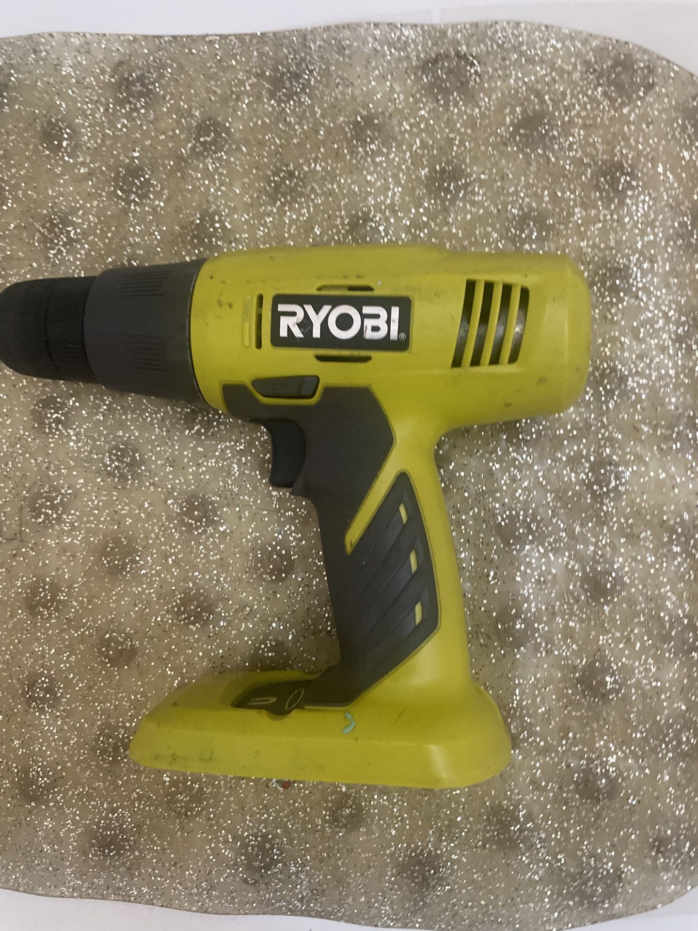 Ryobi P209 ONE+ 18V 3/8" Lithium-Ion Drill Driver