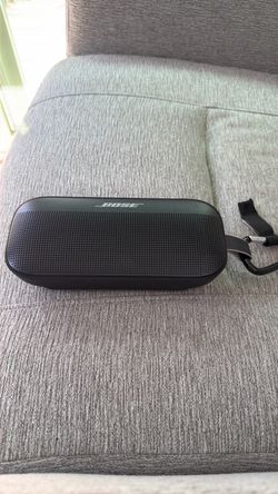 Bose soundlink flex portable speaker