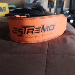New Stremo Weightlifting Belt Size Small