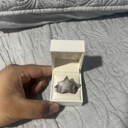 Gold/ silver Star Ring!
