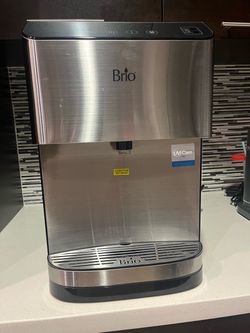 Brio countertop water dispenser