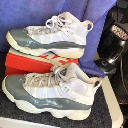 Nike air Jordan 6 rings basketball shoes size2.5Y