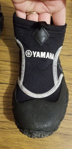 Yamaha jet ski water shoes kids size 4-4.5