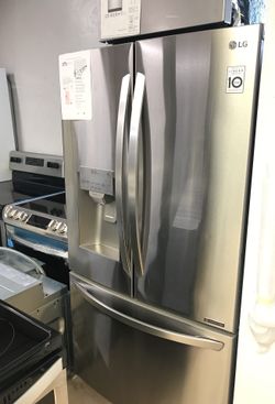 Lg 27.9 cu ft French Door Refrigerator with Ice Maker(Fingerprint Resistant Stainless Steel )Energy Star/1 year warranty free delivery