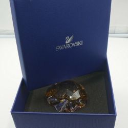 SWAROVSKI CRYSTAL "PEARL OYSTER - VINTAGE ROSE" - 1075308 - MINT IN ORIGINAL BOX.