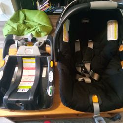 Chicco Key Fit  Car seat W/ Base 