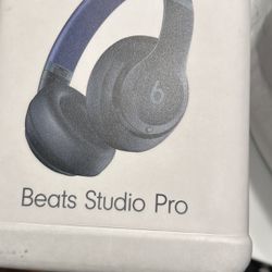 Beats Studio Pro Sealed 