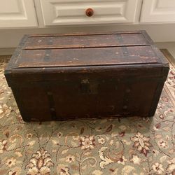 1800 ‘s Small Travel Trunk Great Piece !!