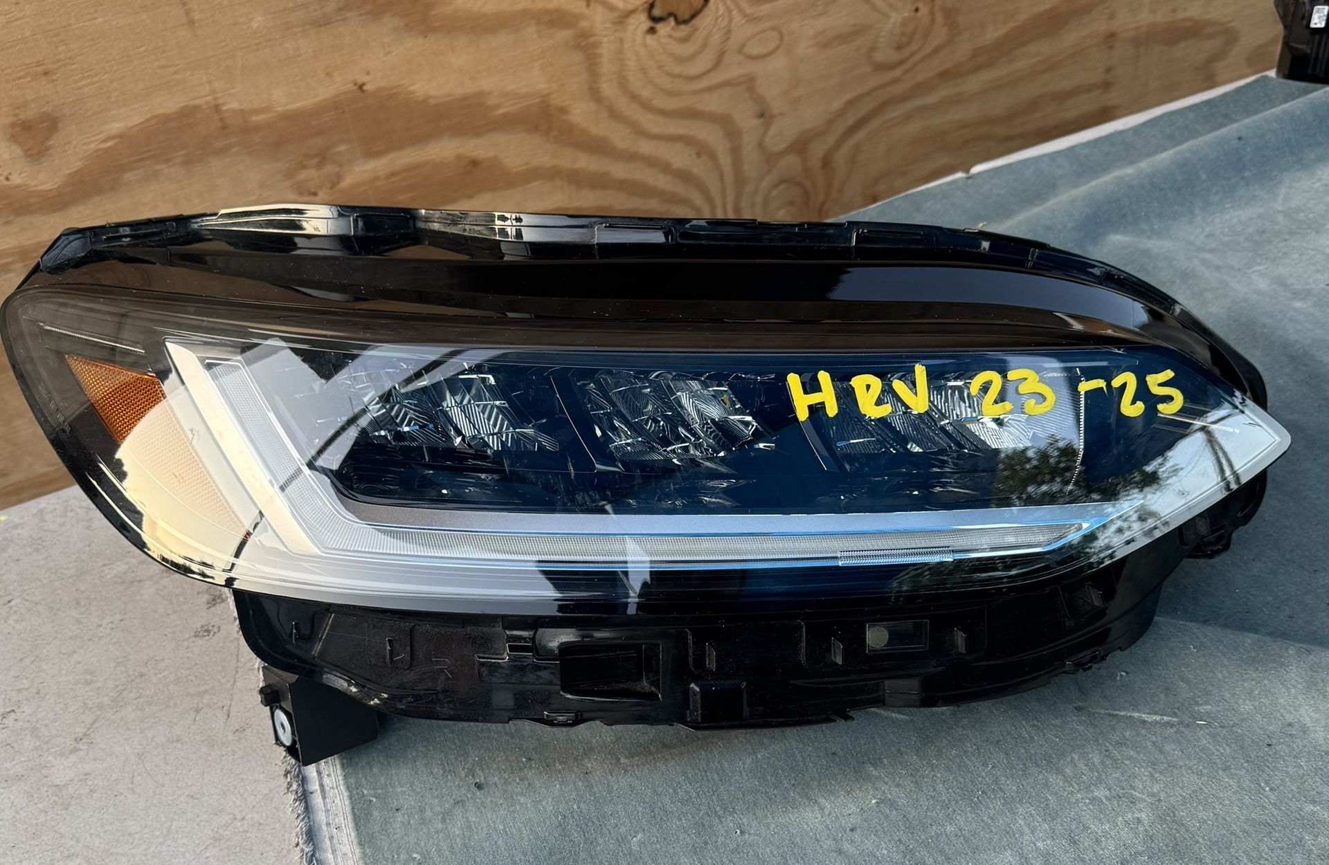 HONDA HRV HEADLIGHT RH (2023-2025)