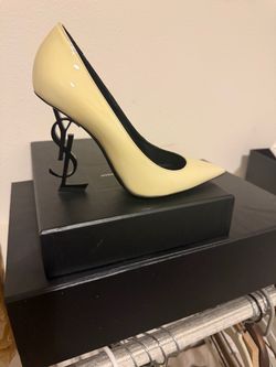 Saint Laurent Patent Opyum 110 Pumps (size 37.5)