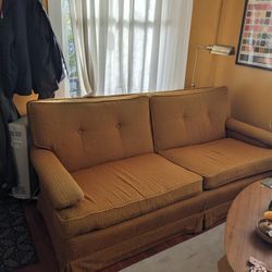 Cute Vintage Couch