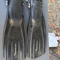 Mares Avanti Quattro Adjustable Scuba Diving Fins – Size XL
