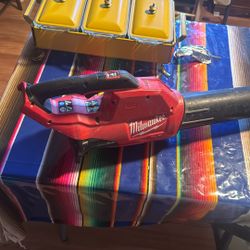 Milwaukee Fuel Leaf Blower