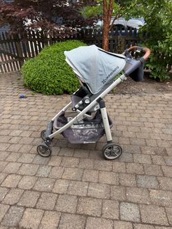 Uppababy Cruz stroller