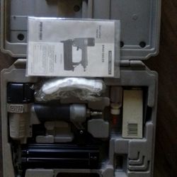 BRAND NEW PORTER CABLE NAIL GUN