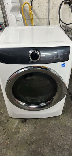 GE gas dryer use like new perfect working and warranty
