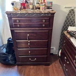 Brown Dresser Set 