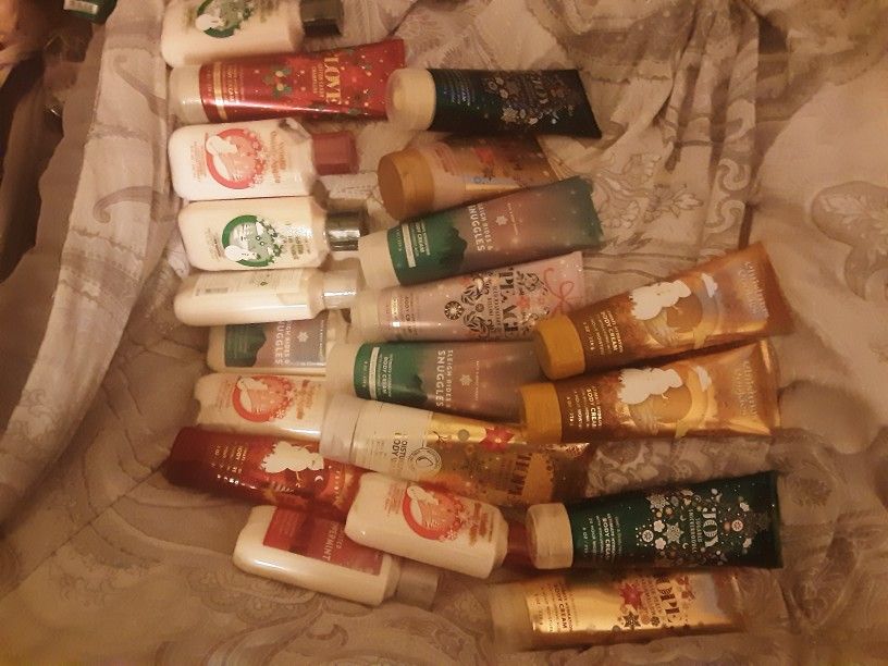 Brand New BATH And Body Christmas Body Creams/lotions 