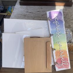 Drawing stand and painting canvas set