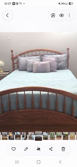 Beautiful queen size bed