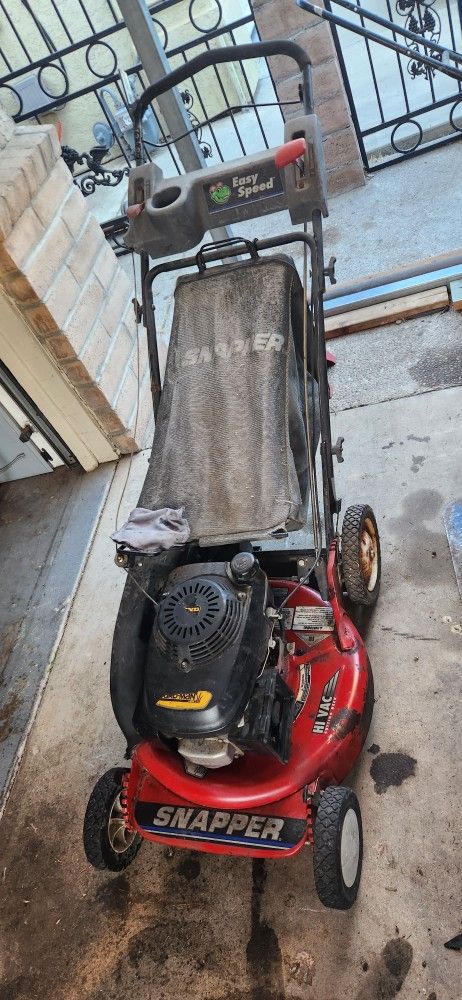 Snapper Honda Powered Self-propelled Easy Turn On