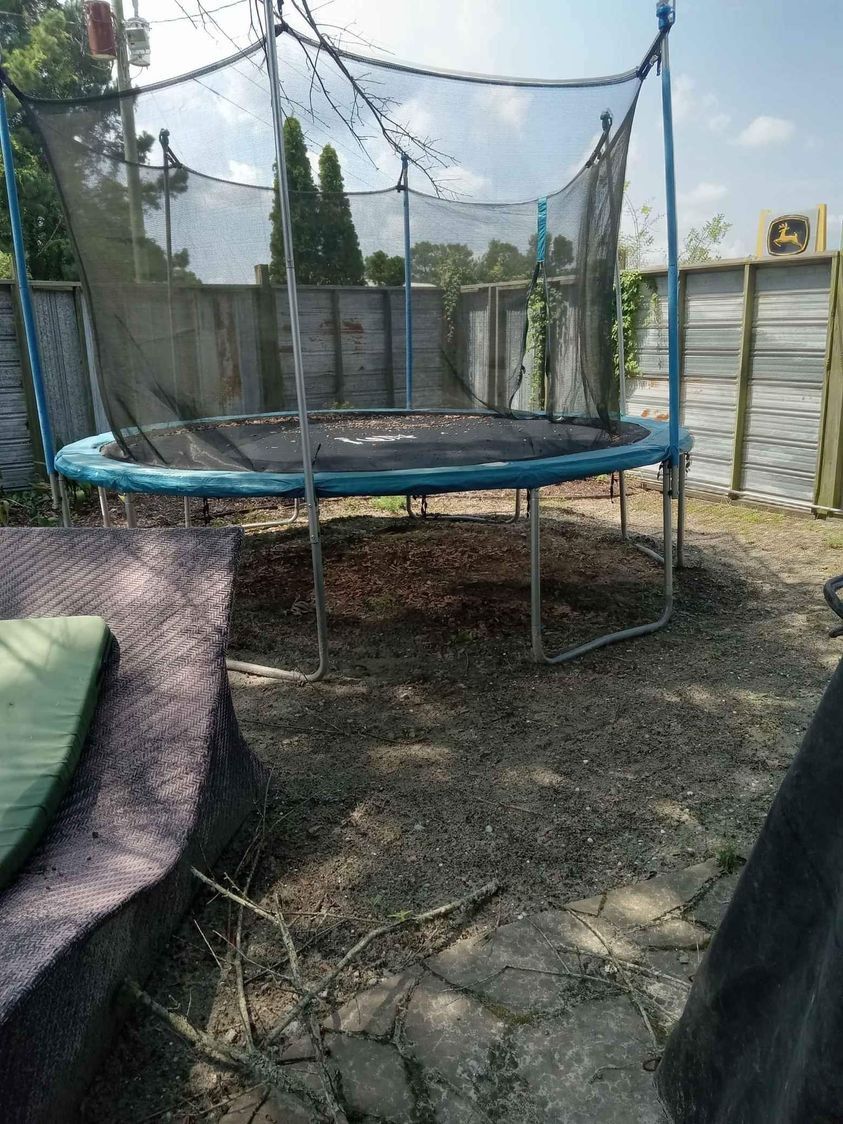 TRAMPOLINE 