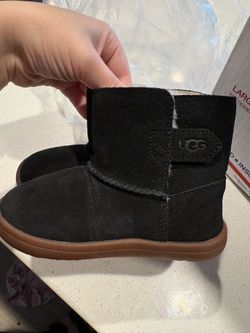 Toddler 8c Ugg boots NEW no box