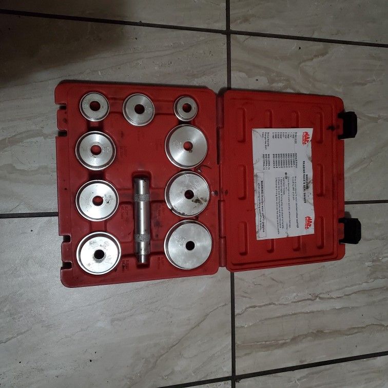 MAC TOOLS BRD129MA BEARING RACE AND SEAL DRIVER SET for Sale in Los