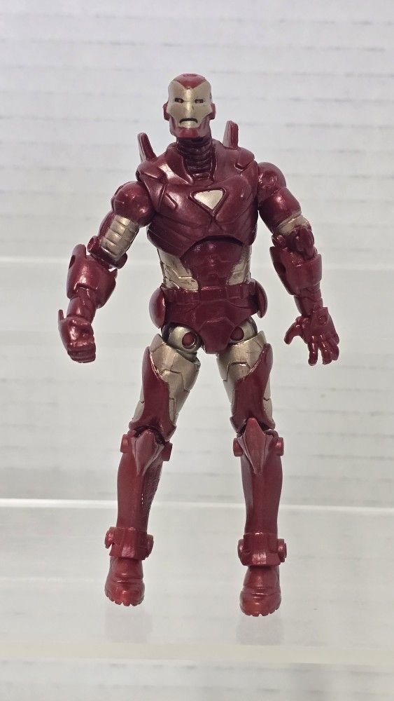 Marvel Universe Tony Stark Iron Man @ToyBros