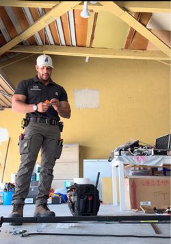 Garage Door Installation & Repair – Free Estimate 🚨