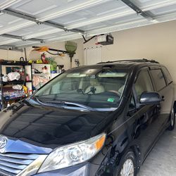 2011 Toyota Sienna