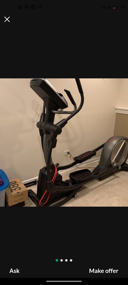 PROFORM 9.0 ET ELLIPTICAL MACHINE ( LIKE NEW & DELIVERY AVAILABLE TODAY)