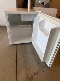Mini Fridge
