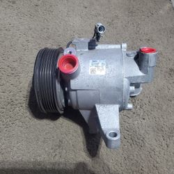 2014 2015 2016 2017 Subaru Forester air compressor Good Condition $110