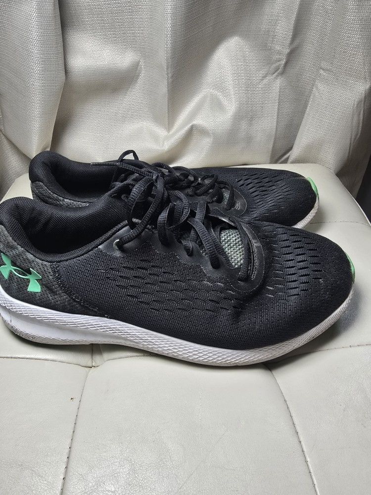 Under Armour Sneakers - 9.5M