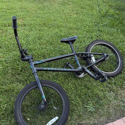 Haro Downtown 18" BMX Bike - Kids Size (Like New)