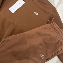 Alo Brown Set - Never Worn - With Tags 