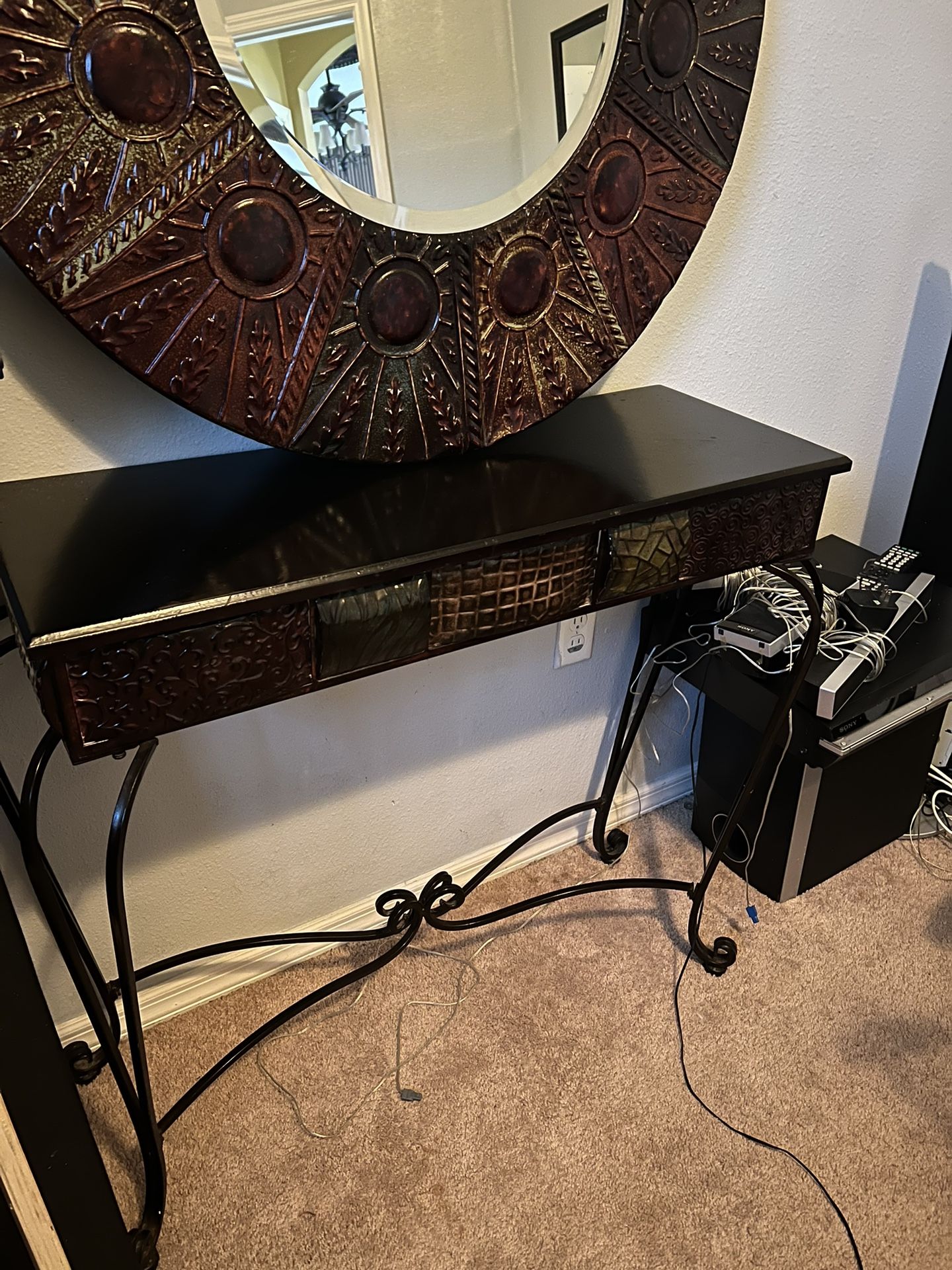 Entry Table And Mirror