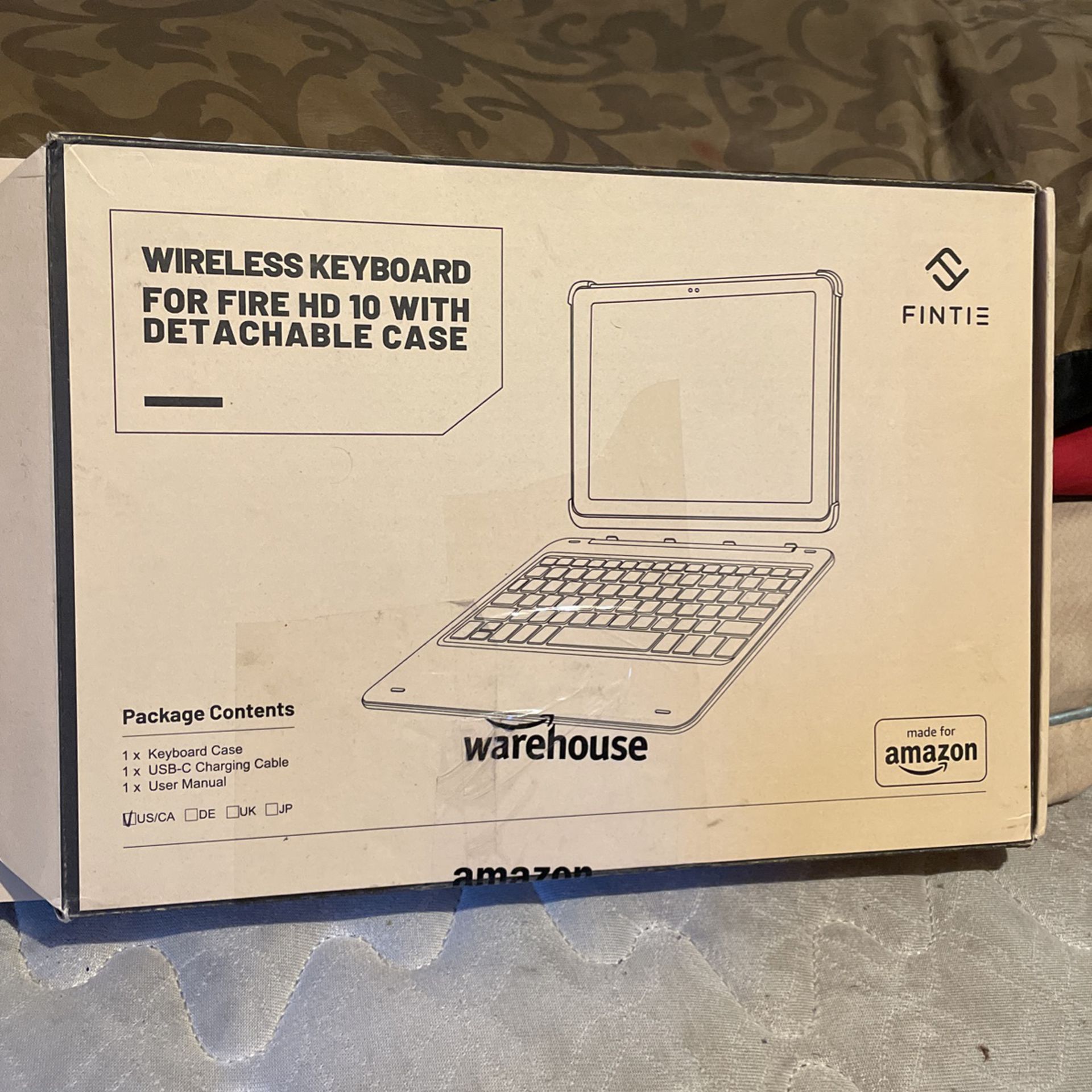 Amazon Fire Tablet 10 Wireless Keyboard /detachable case