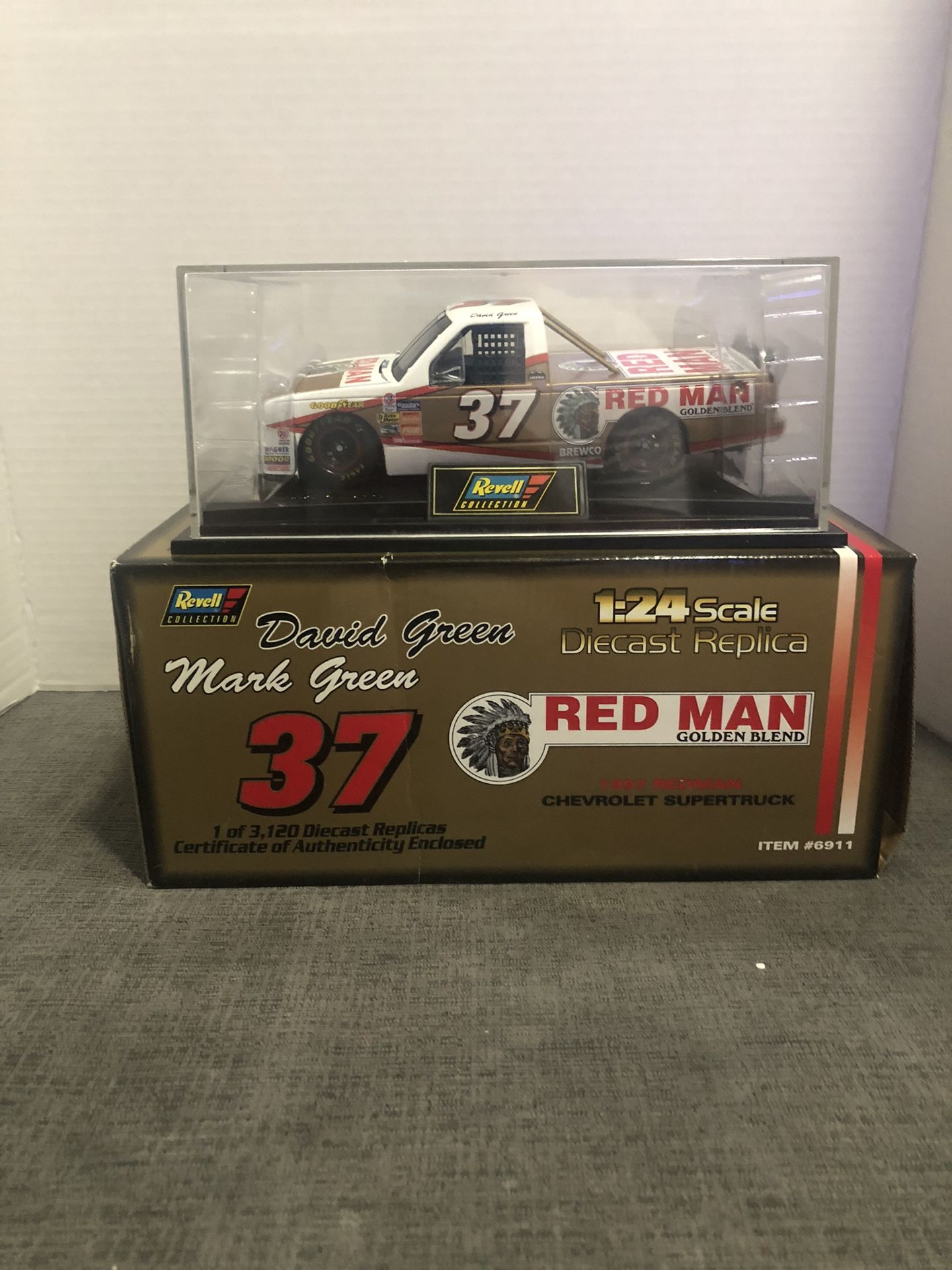 Revell Collection 1997 Chevy Supertruck 1/24 Ltd Ed Red Man #37 David Green