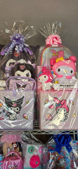 Hellow kitty gift baskets