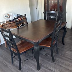 Dining Room Table With 4 Chairs