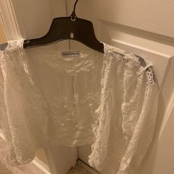 Nina Leonard Off White Cardigan .