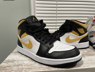 Air Jordan 1 Mids