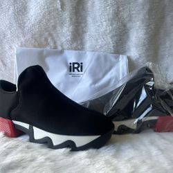 iRi Black Red Low Top Sneaker