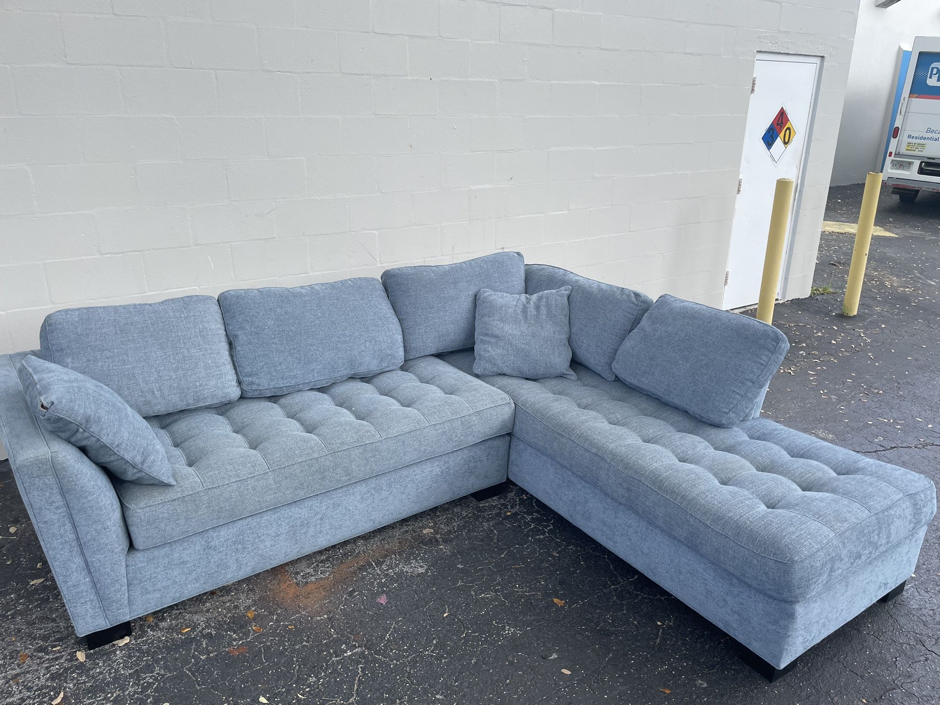 Coastal Couches For Any Setting 🛋️ 🏖️ 