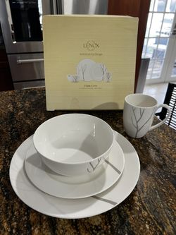 Lenox Park City, Setting For 8 (NIB)