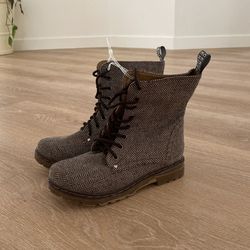 Brand New Boots Size 7