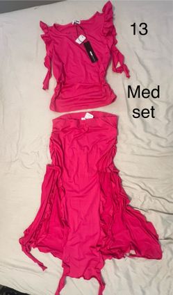 Women’s Dresses, Matching Sets & Trendy Clothes ✨ Small/Medium Closet Cleanout