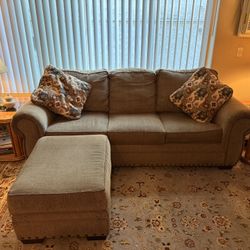 Vintage Broyhill 5 Piece Living Room Set